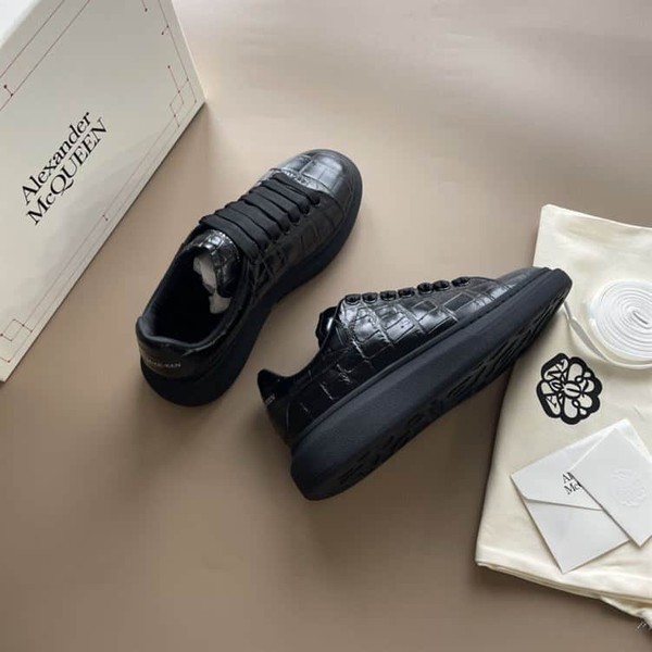 ALEXANDER MCQUEEN ALL-OVER STAMPED CROCODILE SNEAKERS - ALD019 - Image 3