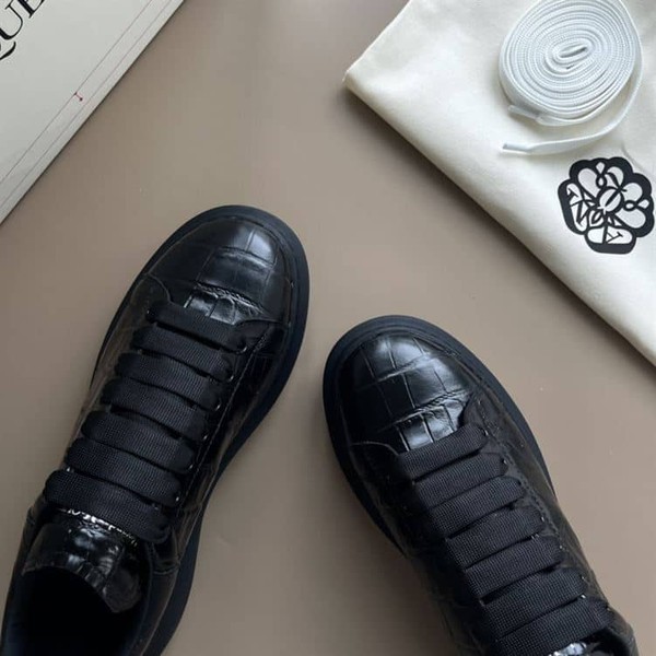 ALEXANDER MCQUEEN ALL-OVER STAMPED CROCODILE SNEAKERS - ALD019 - Image 5