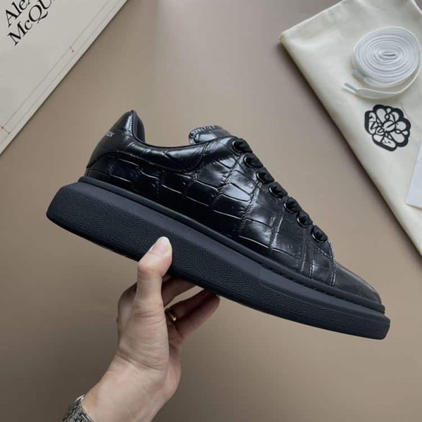 ALEXANDER MCQUEEN ALL-OVER STAMPED CROCODILE SNEAKERS - ALD019 - Image 6