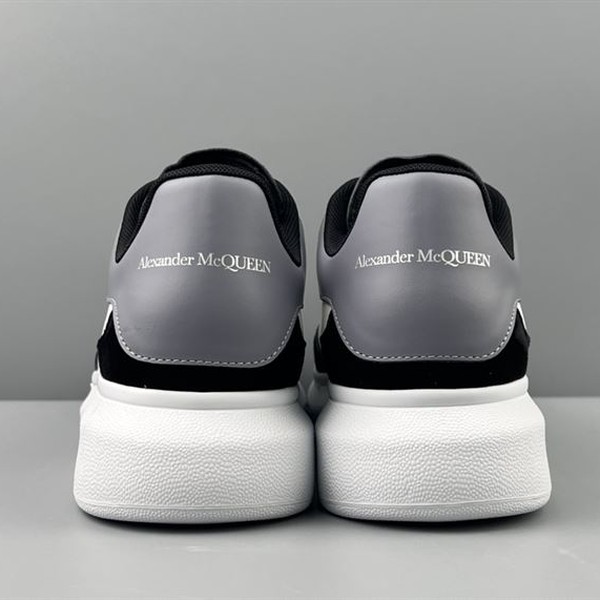ALEXANDER MCQUEEN OVERSIZED SNEAKER IN BLACK/WHITE/GREY - ALD036 - Image 7