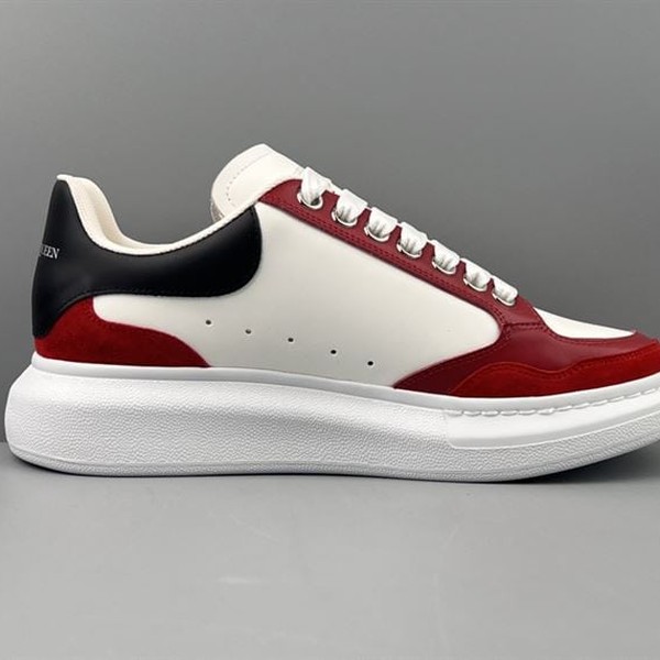 ALEXANDER MCQUEEN OVERSIZED SNEAKER IN BLACK/WHITE/RED - ALD037