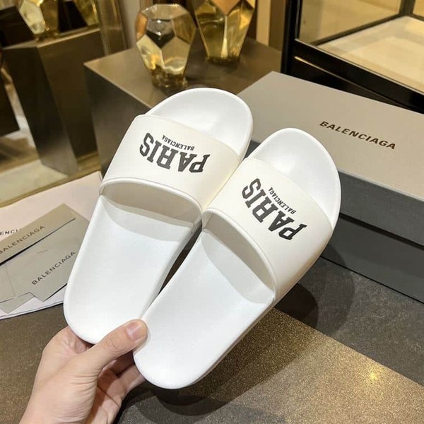 BALENCIAGA CITIES PARIS POOL SLIDE SANDAL - BBD007 - Image 2