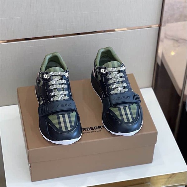 BURBERRY CHECK LACE-UP SNEAKERS IN MILITARY GREEN - BBR008 - Image 2