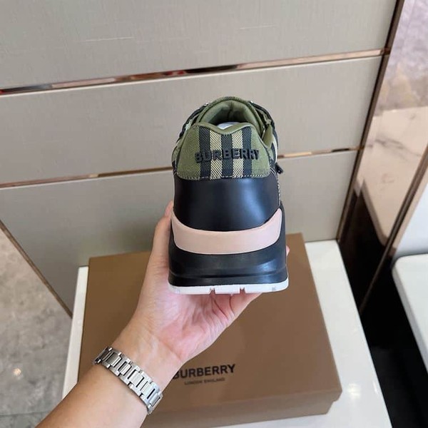 BURBERRY CHECK LACE-UP SNEAKERS IN MILITARY GREEN - BBR008 - Image 8