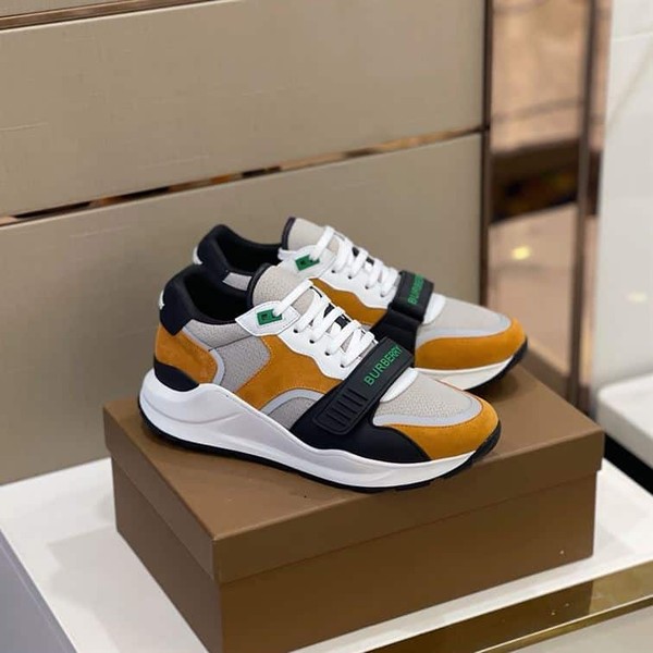 BURBERRY LOGO-STRAP LOW-TOP SNEAKERS - BBR025 - Image 5