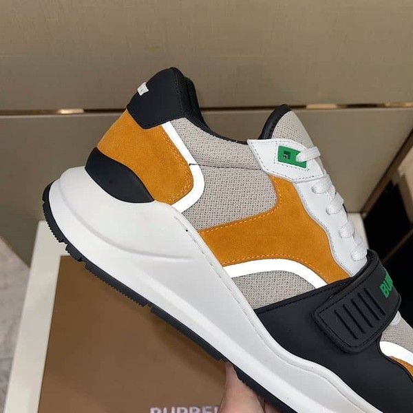 BURBERRY LOGO-STRAP LOW-TOP SNEAKERS - BBR025 - Image 6