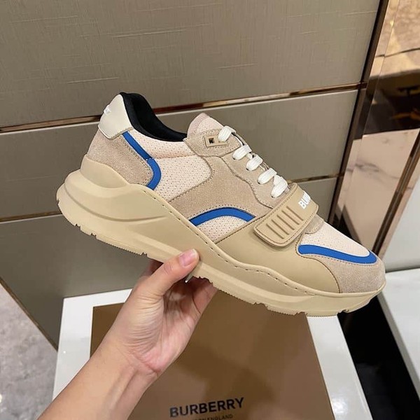 BURBERRY LOGO-STRAP LOW-TOP SNEAKERS - BBR026 - Image 5
