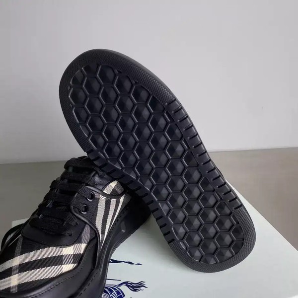 BURBERRY SNEAKERS - BBR034 - Image 4