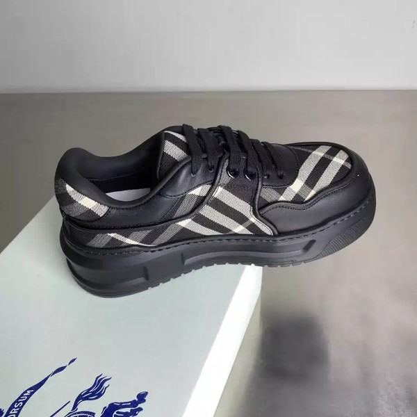 BURBERRY SNEAKERS - BBR034 - Image 5