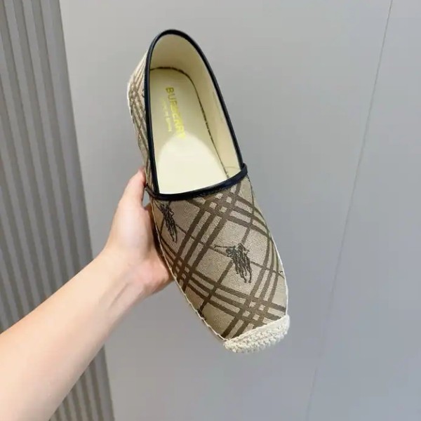 BURBERRY CANVAS STRAW BUCKET - BBR040 - Image 2