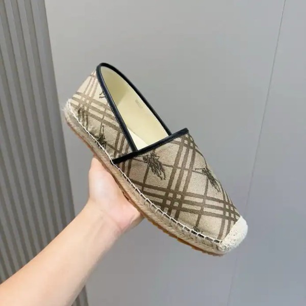 BURBERRY CANVAS STRAW BUCKET - BBR040 - Image 3