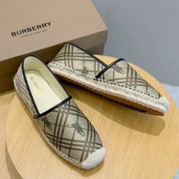 BURBERRY CANVAS STRAW BUCKET - BBR040 - Image 5