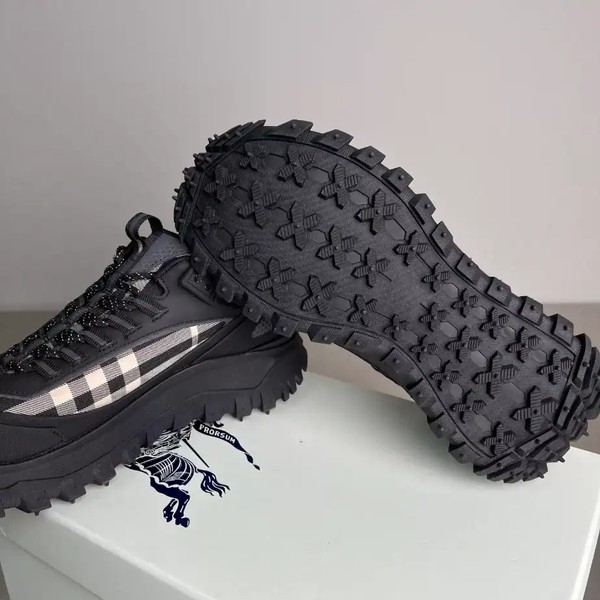 BURBERRY SNEAKERS - BBR049 - Image 4