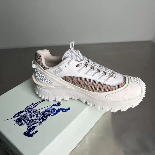 BURBERRY SNEAKERS - BBR050 - Image 5