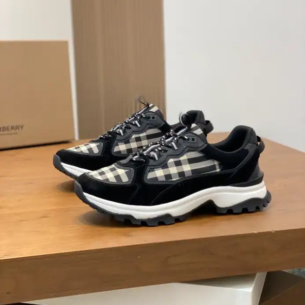 BURBERRY SNEAKERS - BBR066 - Image 4