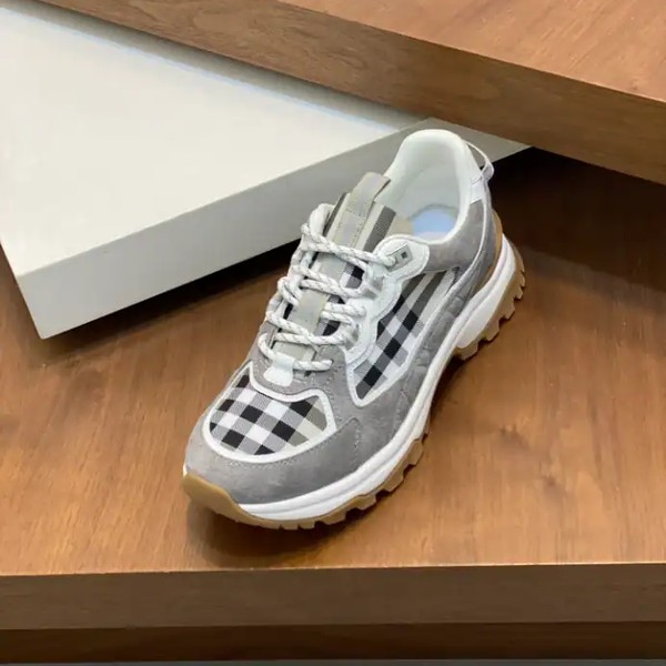 BURBERRY SNEAKERS - BBR068 - Image 9