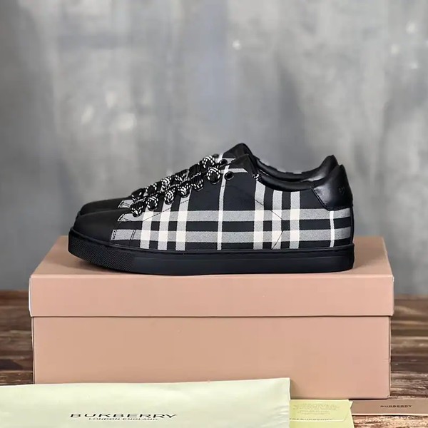 BURBERRY CHECK AND LEATHER SNEAKERS - BBR073