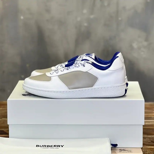 BURBERRY LEATHER SNEAKERS - BBR077