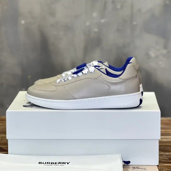 BURBERRY LEATHER SNEAKERS - BBR078