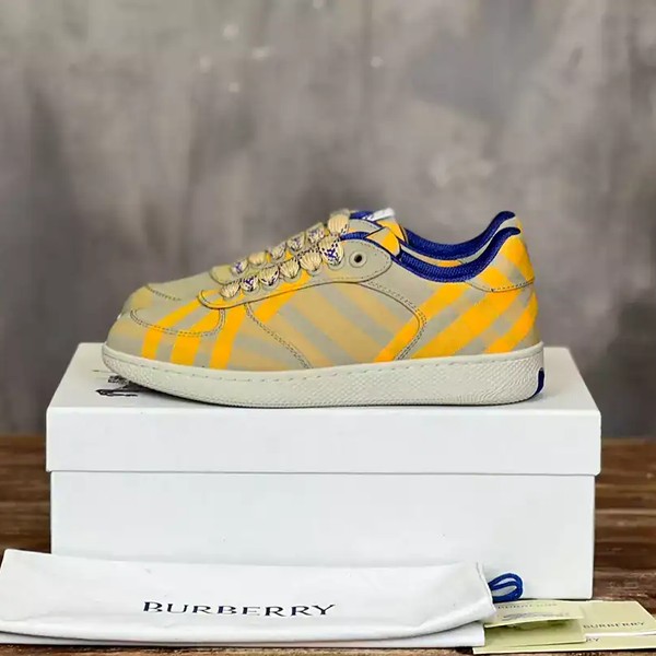 BURBERRY TERRACE SNEAKERS - BBR089