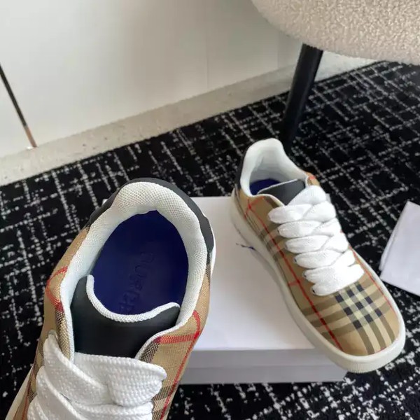 BURBERRY SNEAKERS - BBR102 - Image 3