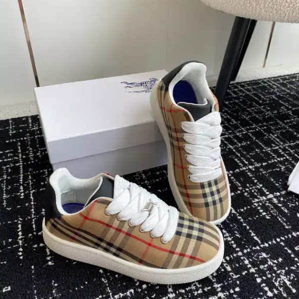 BURBERRY SNEAKERS - BBR102 - Image 8