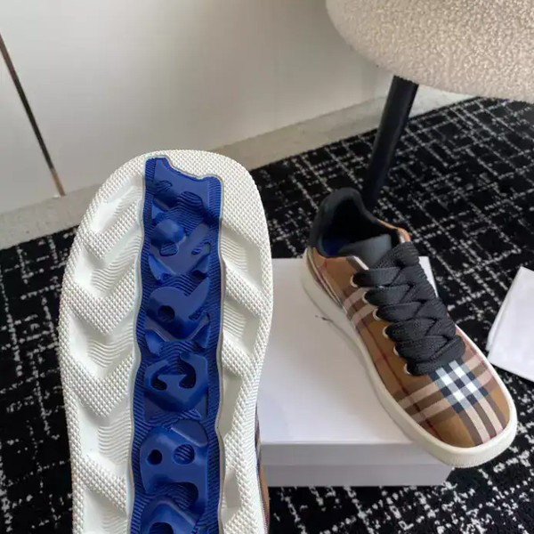 BURBERRY SNEAKERS - BBR103 - Image 6