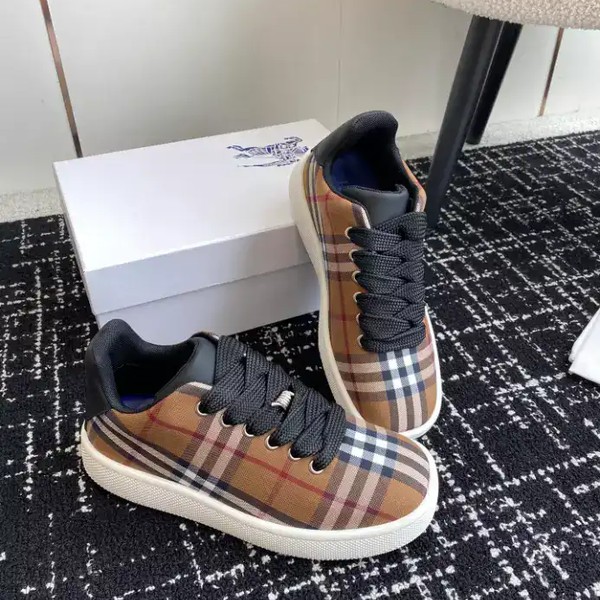 BURBERRY SNEAKERS - BBR103 - Image 7