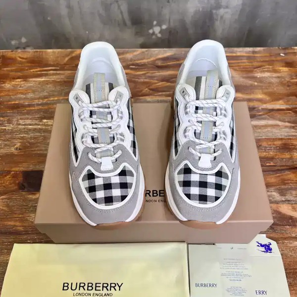 BURBERRY SNEAKERS - BBR107 - Image 2