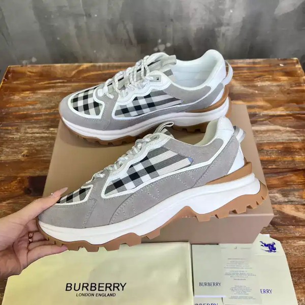 BURBERRY SNEAKERS - BBR107 - Image 3