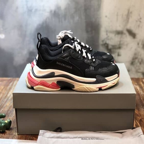 BALENCIAGA TRIPLE S IN BLACK - BLA028 - Image 2
