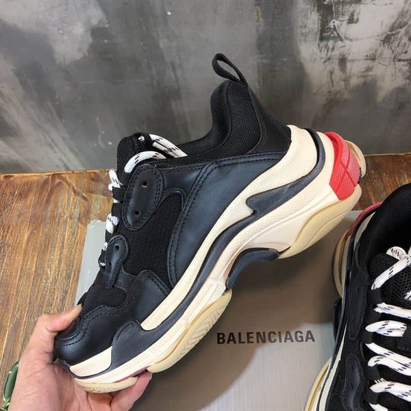 BALENCIAGA TRIPLE S IN BLACK - BLA028 - Image 5