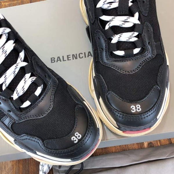 BALENCIAGA TRIPLE S IN BLACK - BLA028 - Image 6