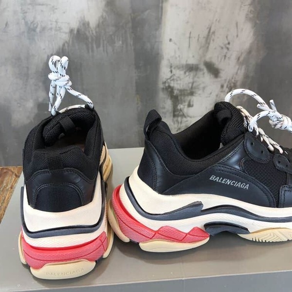 BALENCIAGA TRIPLE S IN BLACK - BLA028 - Image 8