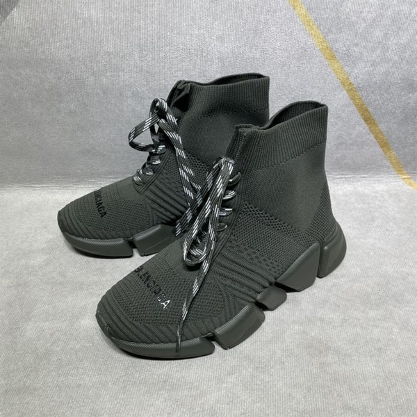 BALENCIAGA MEN'S SPEED 2.0 LACE-UP RECYCLED KNIT SNEAKER IN GREEN - BLA034 - Image 3