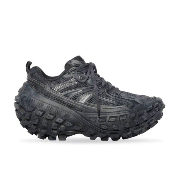 BALENCIAGA DEFENDER SNEAKER IN BLACK - BLA045