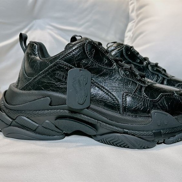 BALENCIAGA TRIPLE S LAMBSKIN SNEAKERS - BLA079 - Image 2