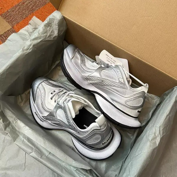 BALENCIAGA CIRCUIT SNEAKER - BLA098 - Image 8