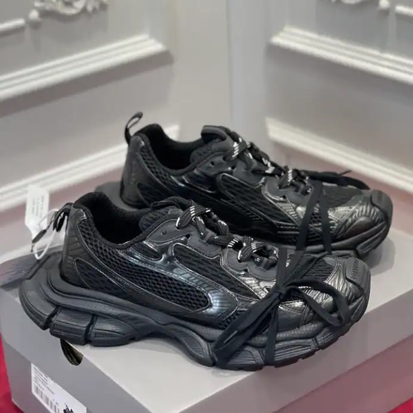 BALENCIAGA MEN'S 3XL SNEAKER - BLA116