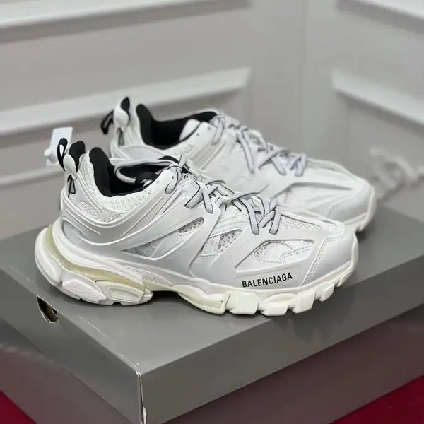 BALENCIAGA TRACK SNEAKER - BLA126