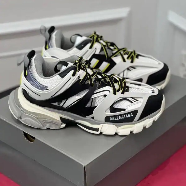 BALENCIAGA TRACK SNEAKER - BLA138