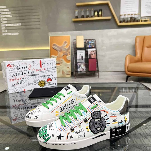 DOLCE & GABBANA GRAFFITI PRINT LOW-TOP SNEAKERS – DG023 - Image 3