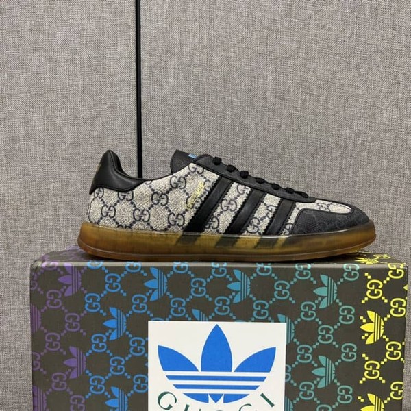 GUCCI X ADIDAS MEN'S GAZELLE SNEAKER - GCC066 - Image 2
