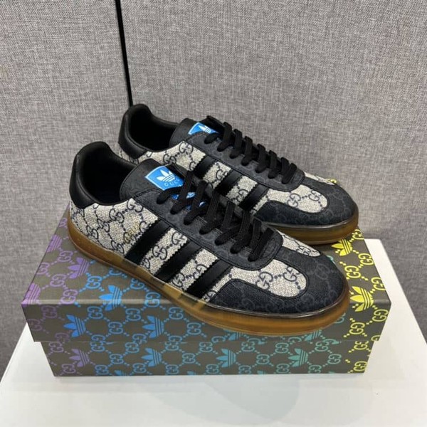GUCCI X ADIDAS MEN'S GAZELLE SNEAKER - GCC066 - Image 3