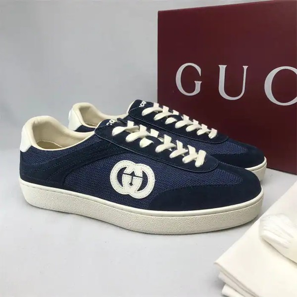 GUCCI INTERLOCKING G SNEAKERS - GCC300