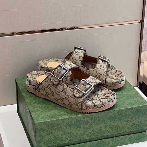 GUCCI MEN'S SLIDE SANDAL WITH STRAPS - GSL027