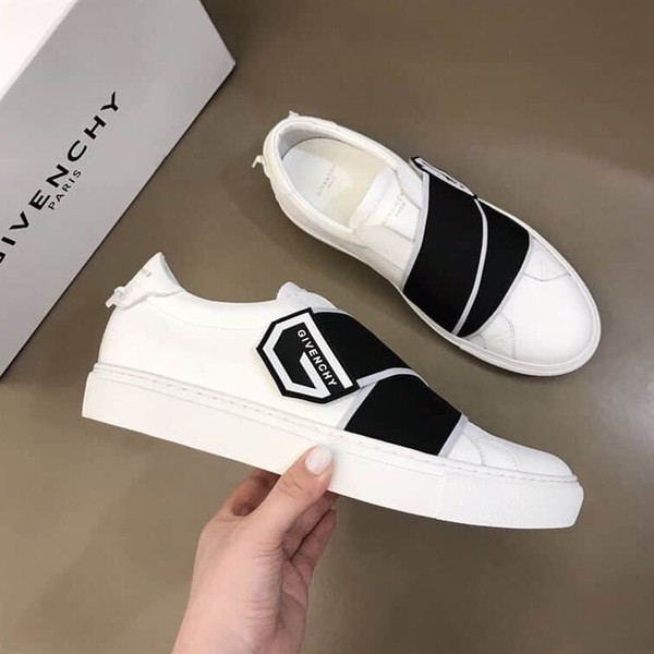 GIVENCHY ELASTICATED LOGO STRAP SNEAKERS - GVC004 - Image 4