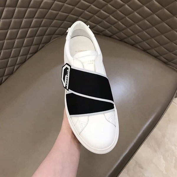 GIVENCHY ELASTICATED LOGO STRAP SNEAKERS - GVC004 - Image 5