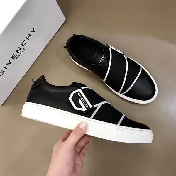 GIVENCHY ELASTICATED LOGO STRAP SNEAKERS - GVC005 - Image 9