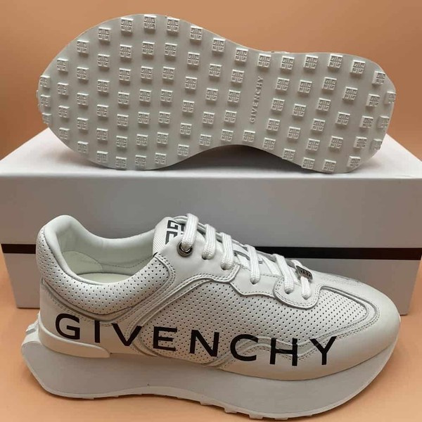 GIVENCHY RUNNER SNEAKERS IN PERFORATED LEATHER - GVC006 - Image 4